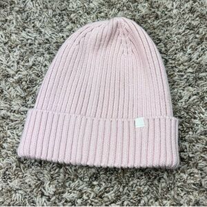 Athleta Tahoe Beanie in Orchid Pink